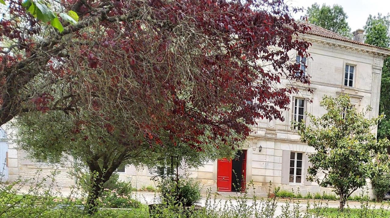 Bed and Breakfast Domaine De Pladuc Lachaise Zewnętrze zdjęcie