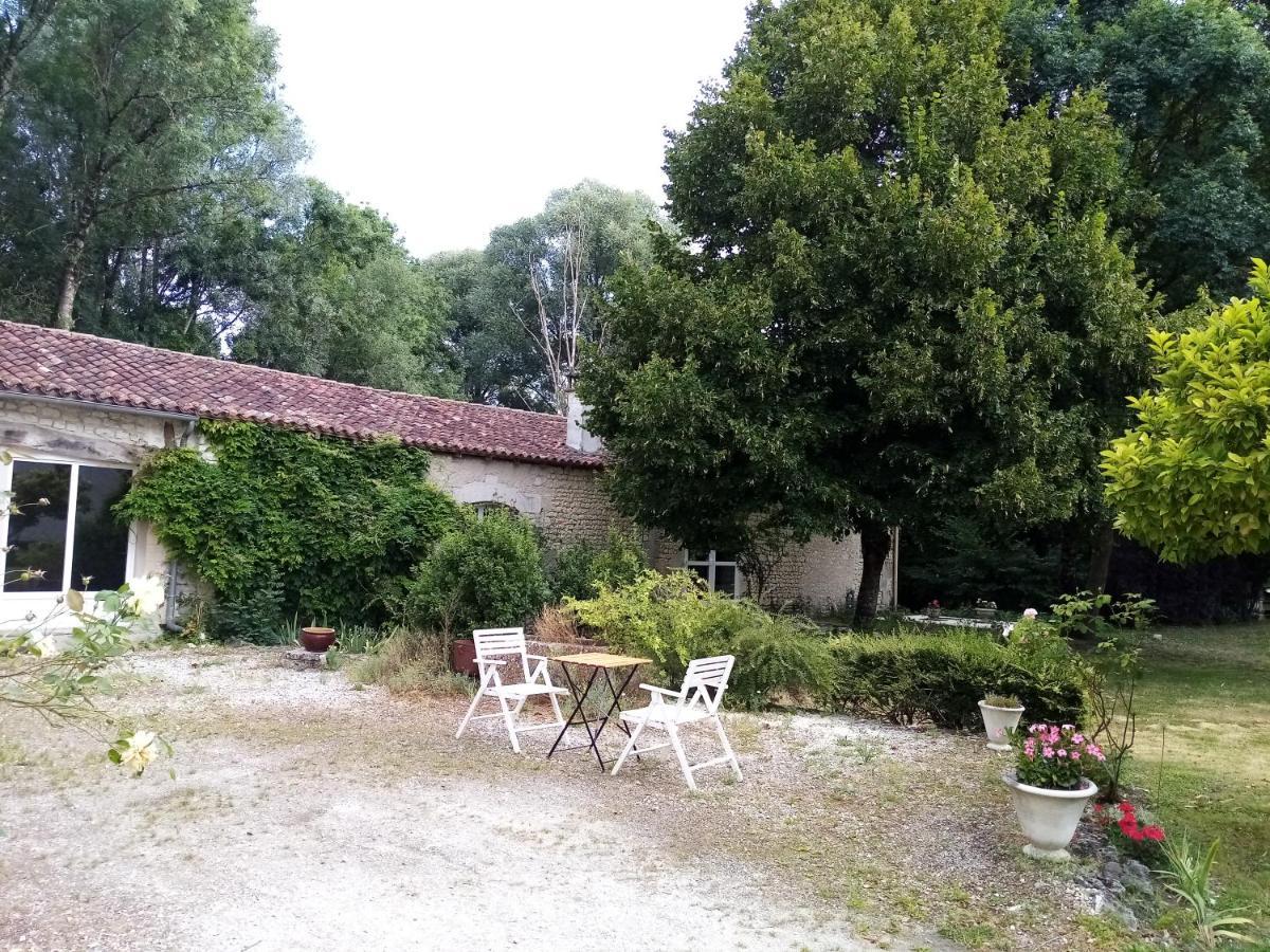 Bed and Breakfast Domaine De Pladuc Lachaise Zewnętrze zdjęcie