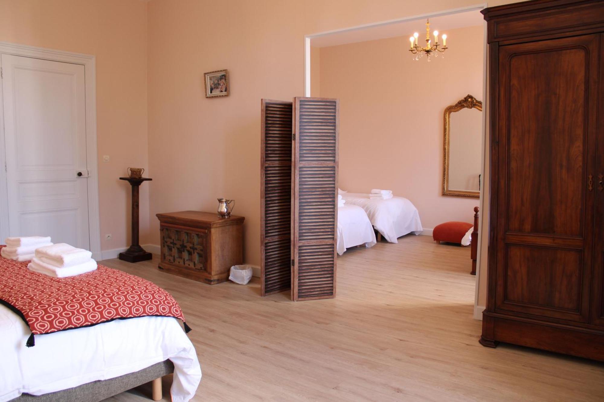 Bed and Breakfast Domaine De Pladuc Lachaise Zewnętrze zdjęcie