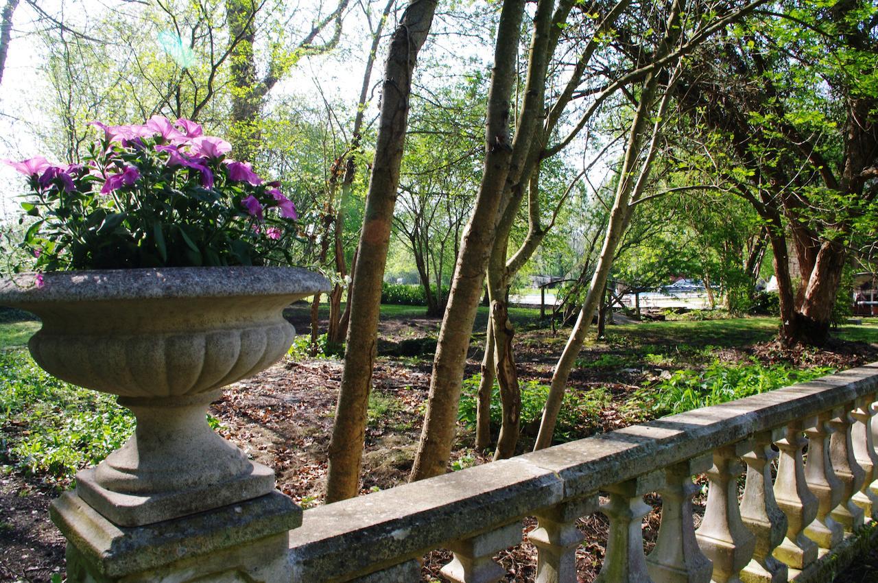 Bed and Breakfast Domaine De Pladuc Lachaise Zewnętrze zdjęcie